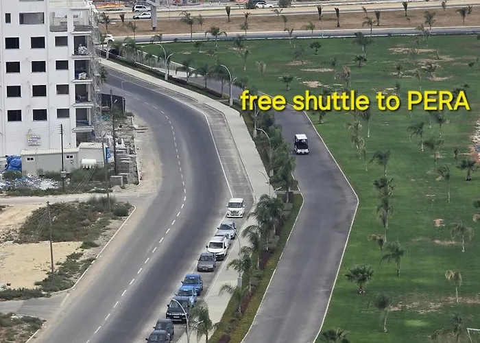 Grand Sapphire Holliday