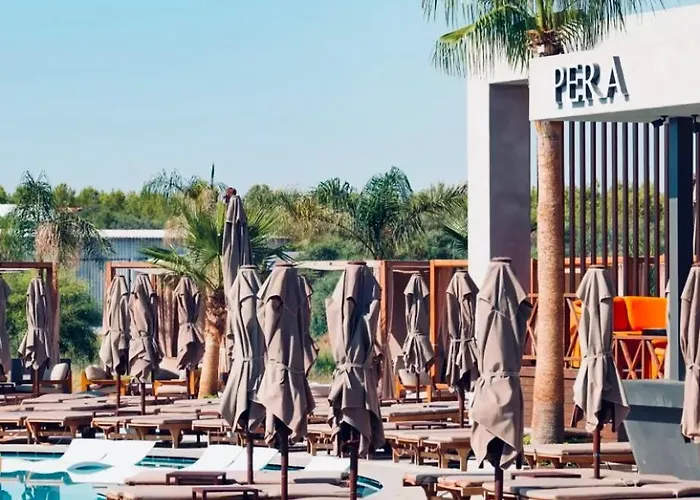 Grand Sapphire Holliday *