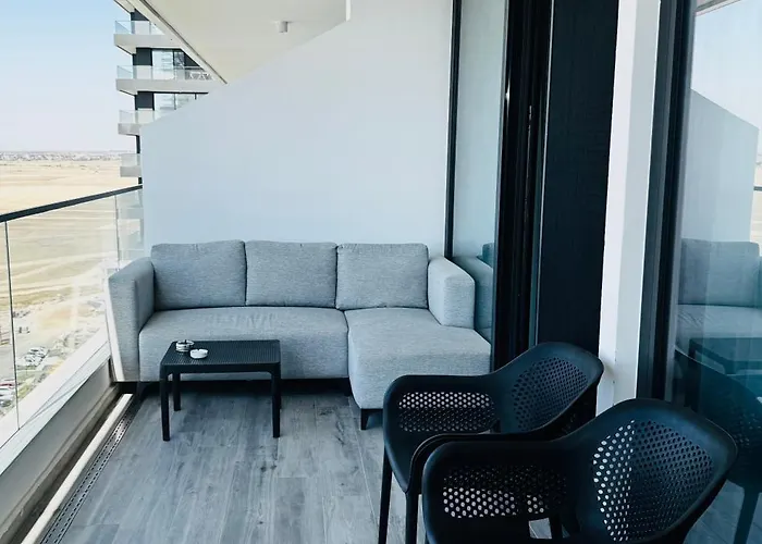 Grand Sapphire Holliday * Trikomo