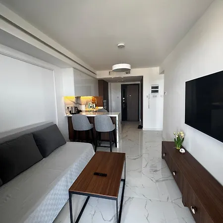 Grand Sapphire Holliday Apartment
